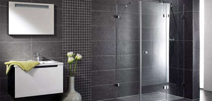 Salle de bain noire