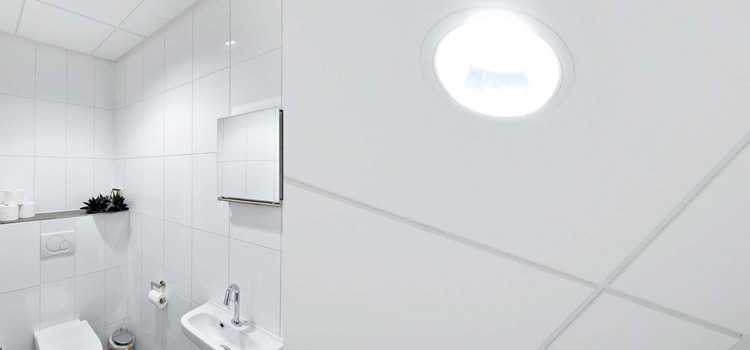 Conseils pour éclairer votre salle de bains