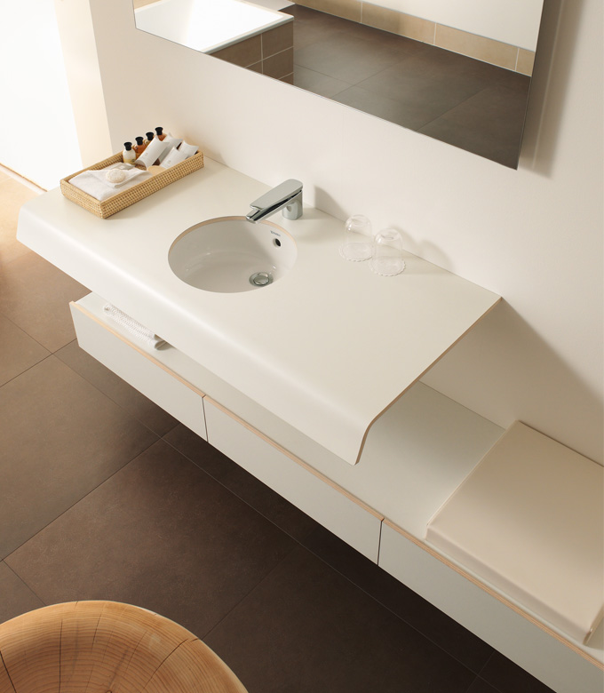 Lavabo blanc salle de bains collection Duravit Onto